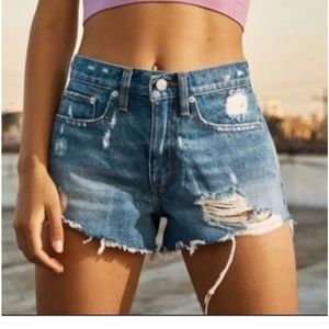 BDG Super High Rise Distressed Booty Shorts. Size 27 (4)
